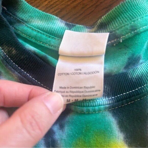 Iggie's Oasis, Bolongo Bay, St. Thomas USVI, tie dye unisex crewneck tee Medium - Picture 11 of 15